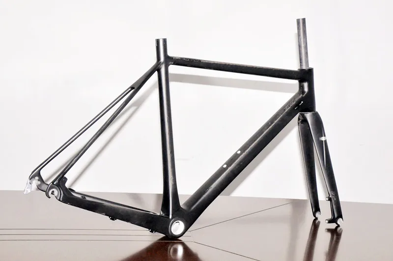 Top OEM high quality and carbon disc road frame  cheapest  carbon road frame BSA or BB30 Racing bicycle FM166 for hot selling 0