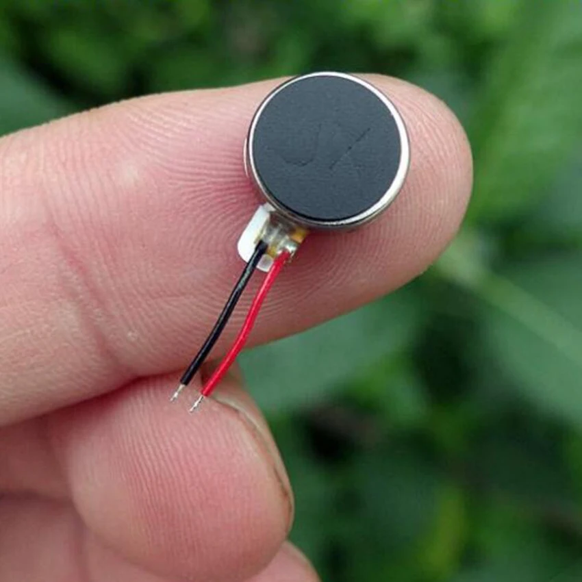 

1pcs Brand new Flat 10*2.7MM button motor 10mm vibrating motor 2V~5V micro DC motor ~