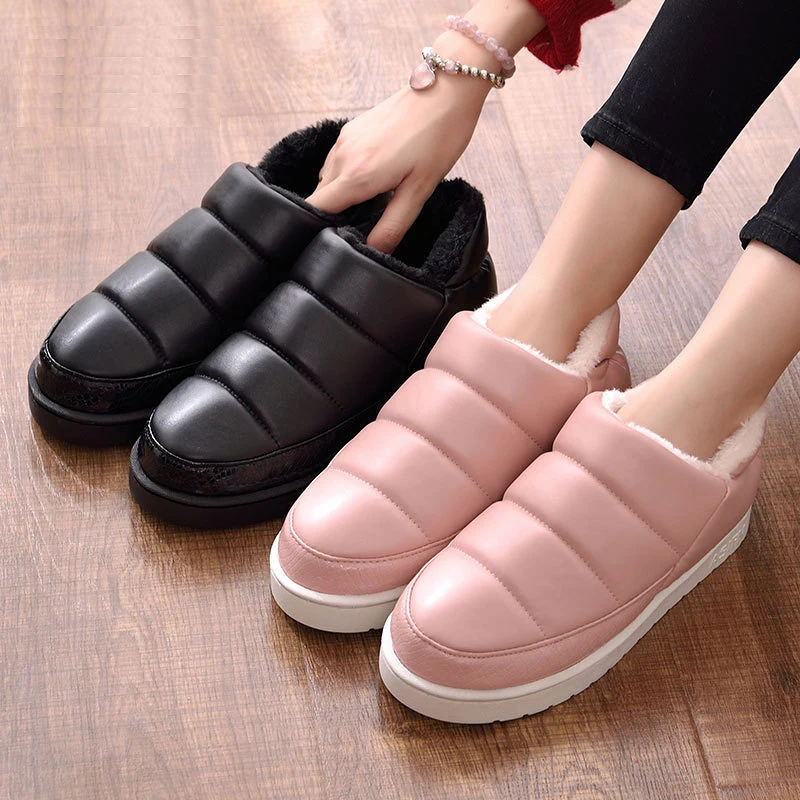 baratas As mulheres em casa de inverno chinelos Quentes interior de couro à prova d água sapatos de inverno plataforma mulher não deslizamento de pelúcia chinelos senhoras DBT1058