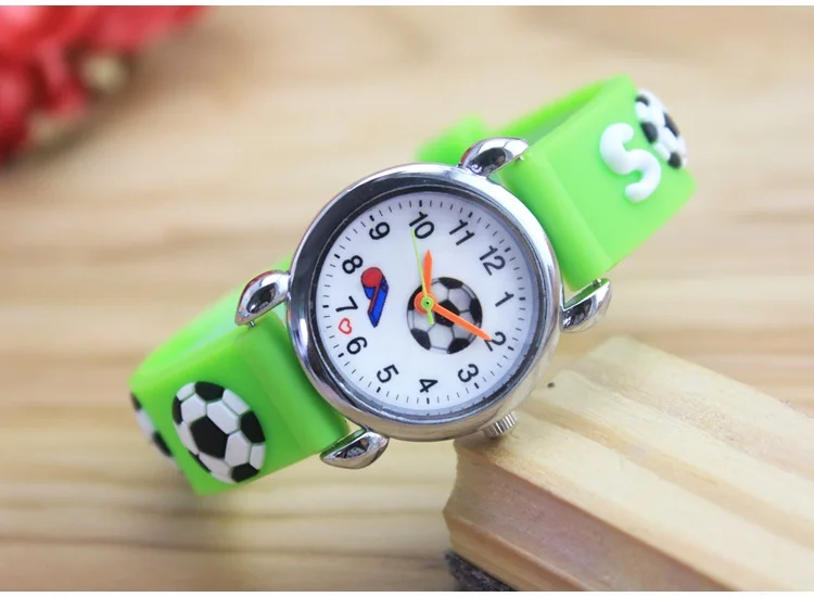 3D мультфильм Мода регардер силиконовые Футбол детские часы для девочек мальчиков студентов кварцевые наручные часы relogio kol saati - Цвет: green