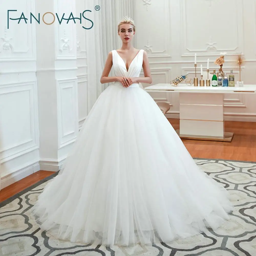 

Fanovais Tulle V Neck Simple Elegant Ruffles Vintage Bridal Wedding Dresses Bridal Gowns Vestido de Novia robe de mariee