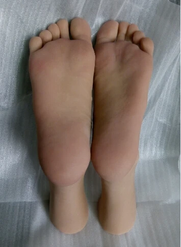 Asian Male Foot 85