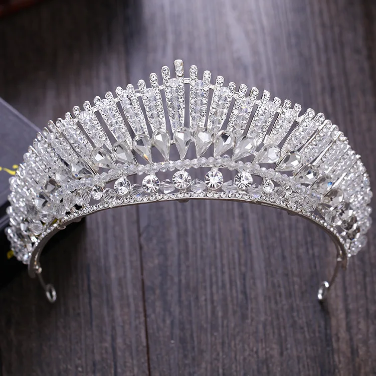 

Bridal headwear bridal crown new Pearl Princess tiara sweetness accessories wedding decorations.