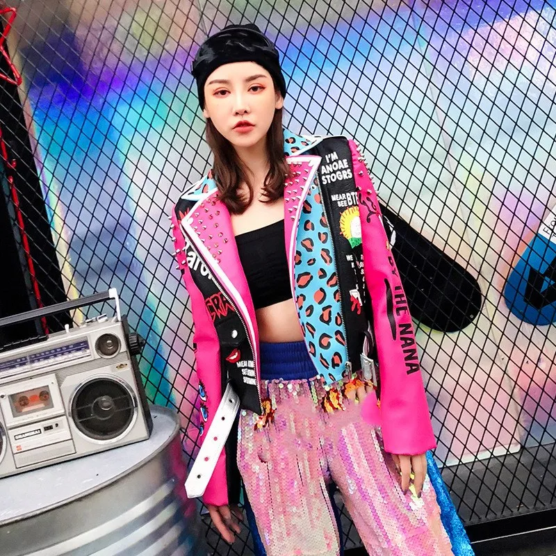 

2019 Women Pink Leopard Pu Jacket 2019 Spring Rivet Jacket Letter Printing Short Jacket Women Pu Leather Jacket