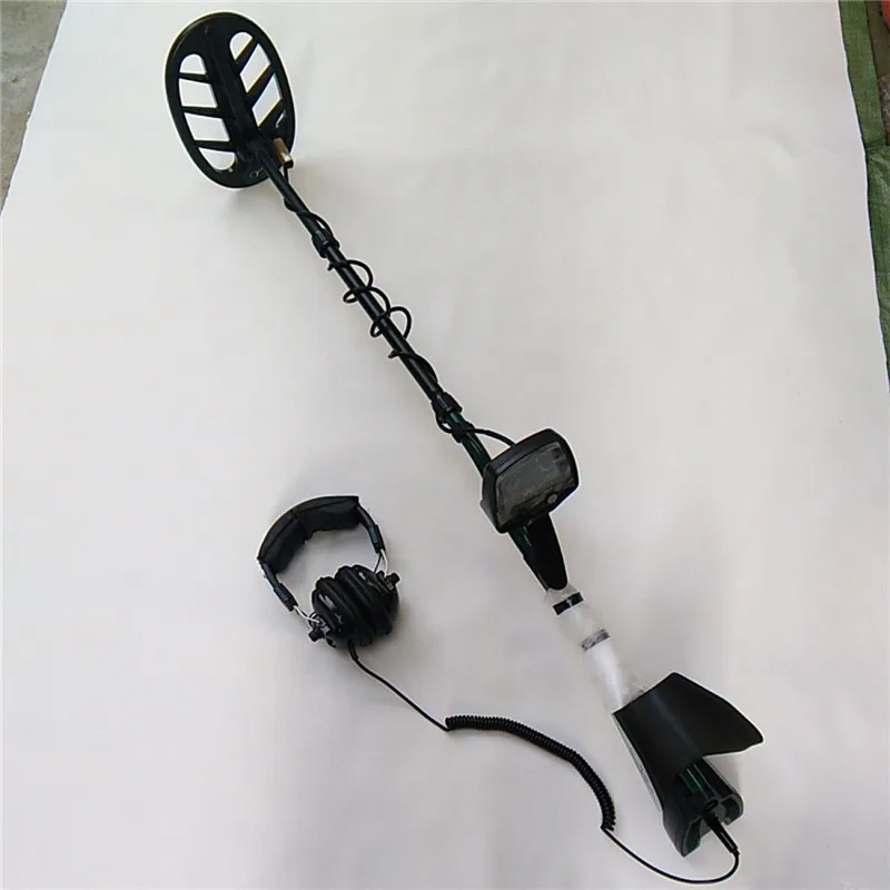 

Portable 2016 Newest Powerful Metal Detector Underground with LCD Display Gold Metal Detector Treasure Hunter