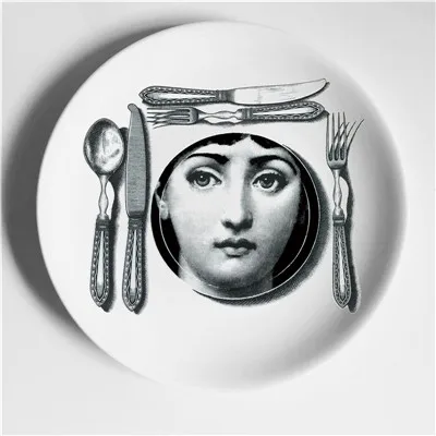 Fornasetti декоративные тарелки, настольные украшения, настенные подвесные тарелки, образец комнаты, фон для дома, отеля, украшения, аксессуары - Цвет: 9