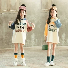 Одежда для больших детей; Новинка г.; осеннее длинное платье в Корейском стиле с буквенным принтом для девочек; От 4 до 15 лет одежда