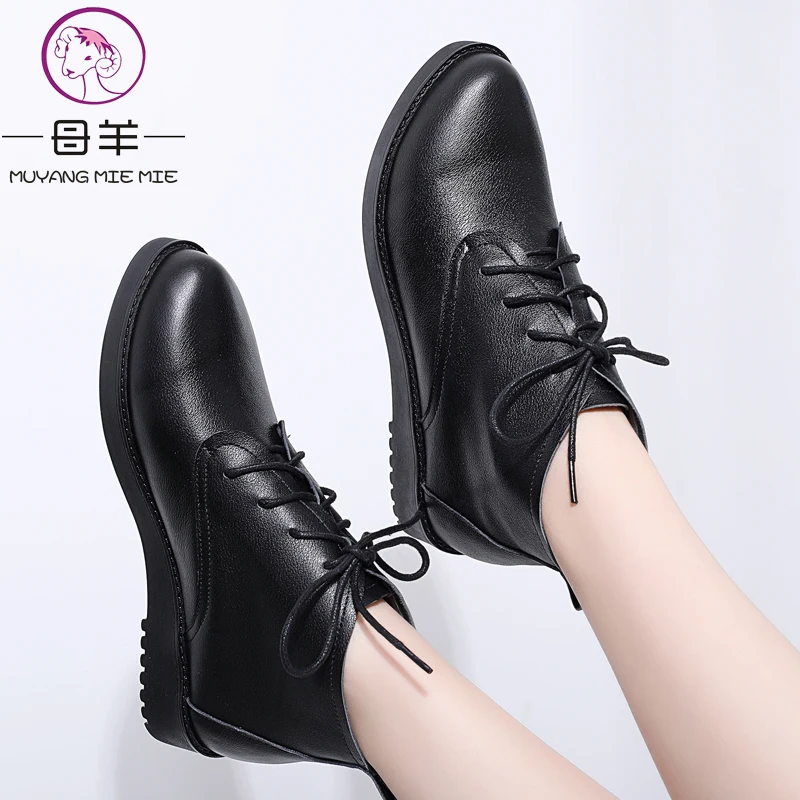 

MUYANG MIE MIE Winter Women Boots Women Genuine Leather Flat Snow Boots 2019 Plus Size 34 - 44 Warm Shoes Women Ankle Boots