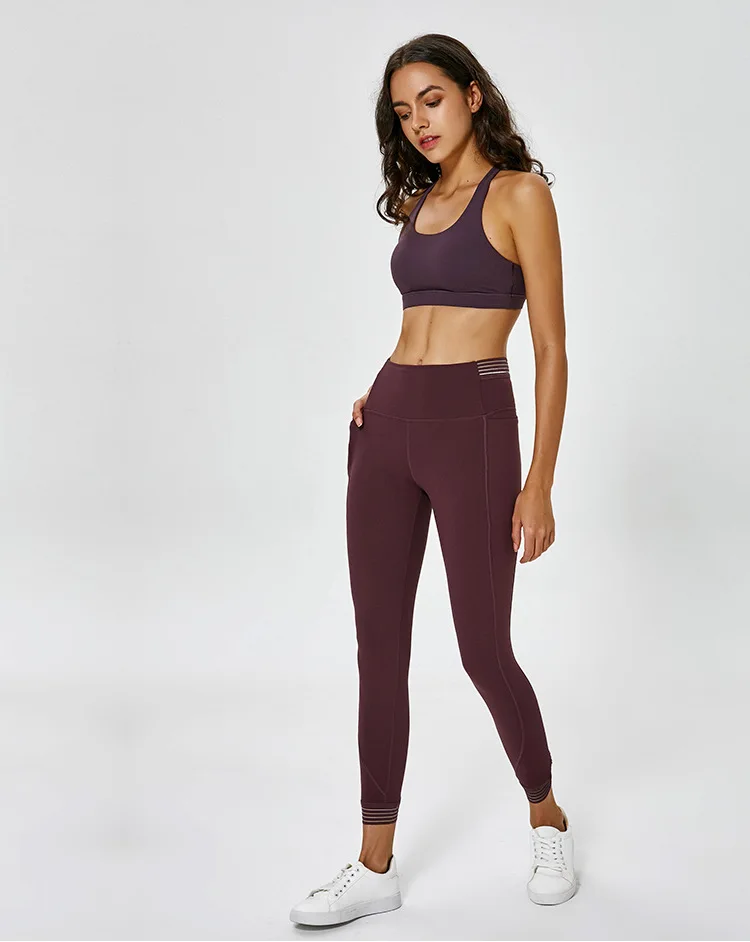 D19043Bras_04.jpg