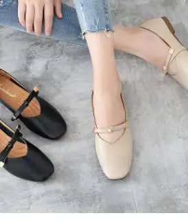 

2018 new Korean version of the square head Mary Jane bow shoes