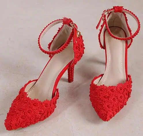 pointed bridal shoes