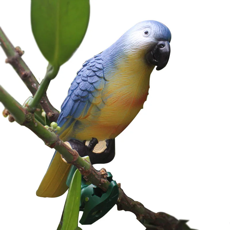 

Solar Powered LED Light Outdoors Parrot Bird Lamp with Clip Outdoor Garden Path Ornament Night Light
