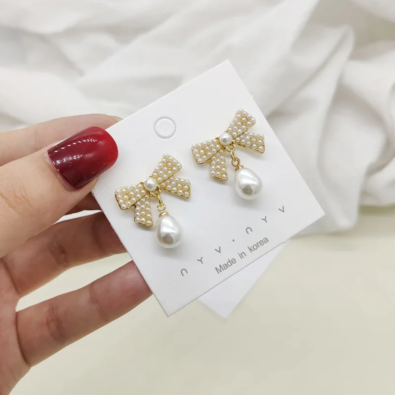 

Trendy Elegant Created Big Simulated Pearl Long Earrings Pearls String Statement Earrings For Wedding Party Gift Wholesale