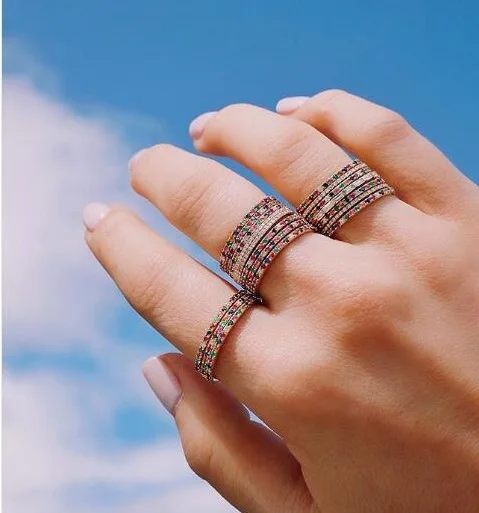 Goede 2018 goud zwart multi kleur eternity band delicate rainbow cz leuke meisje vrouwen kleurrijke mooie volledige cz stack skinny ring