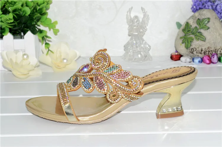 2016 Summer New Golden Korean Style Fashion Luxury Sandals Diamond Elegant Thick High Heel Sandal Shoes Women Slippers-9