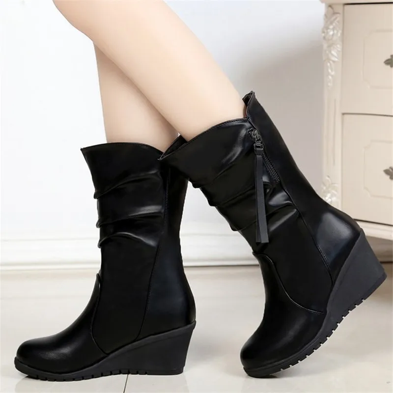 womens leather boots with heel
