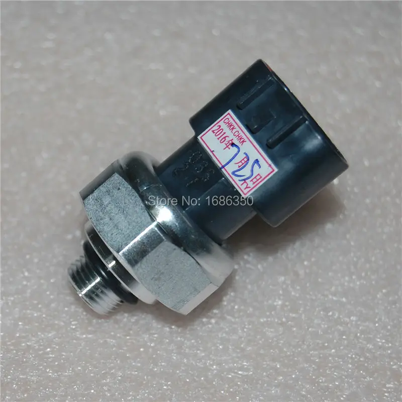 Toyota 67896 33020