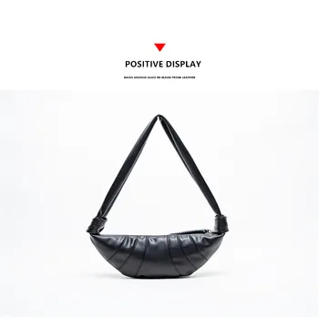 

New 2019 Men and women with the same cross body chest bag dumplings show style shaped Small women Bags