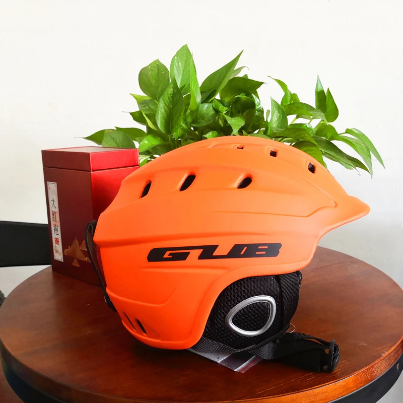 

New Design Multi-functional Skiing Helmet MTB Bike Bicycle Sports Cycling Helmet Safety Horse Riding Integrally-molded Helmet