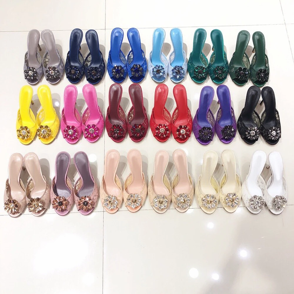 Женская обувь на тонком высоком каблуке Новинка 2019 года летние модные кружевные