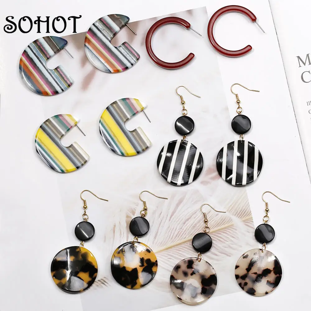 

SOHOT Trendy Niche Colorful Acrylic Stripe Women Hoop Earrings Piercing Delicate Statement Lady Party Jewelry Accessories Bijoux