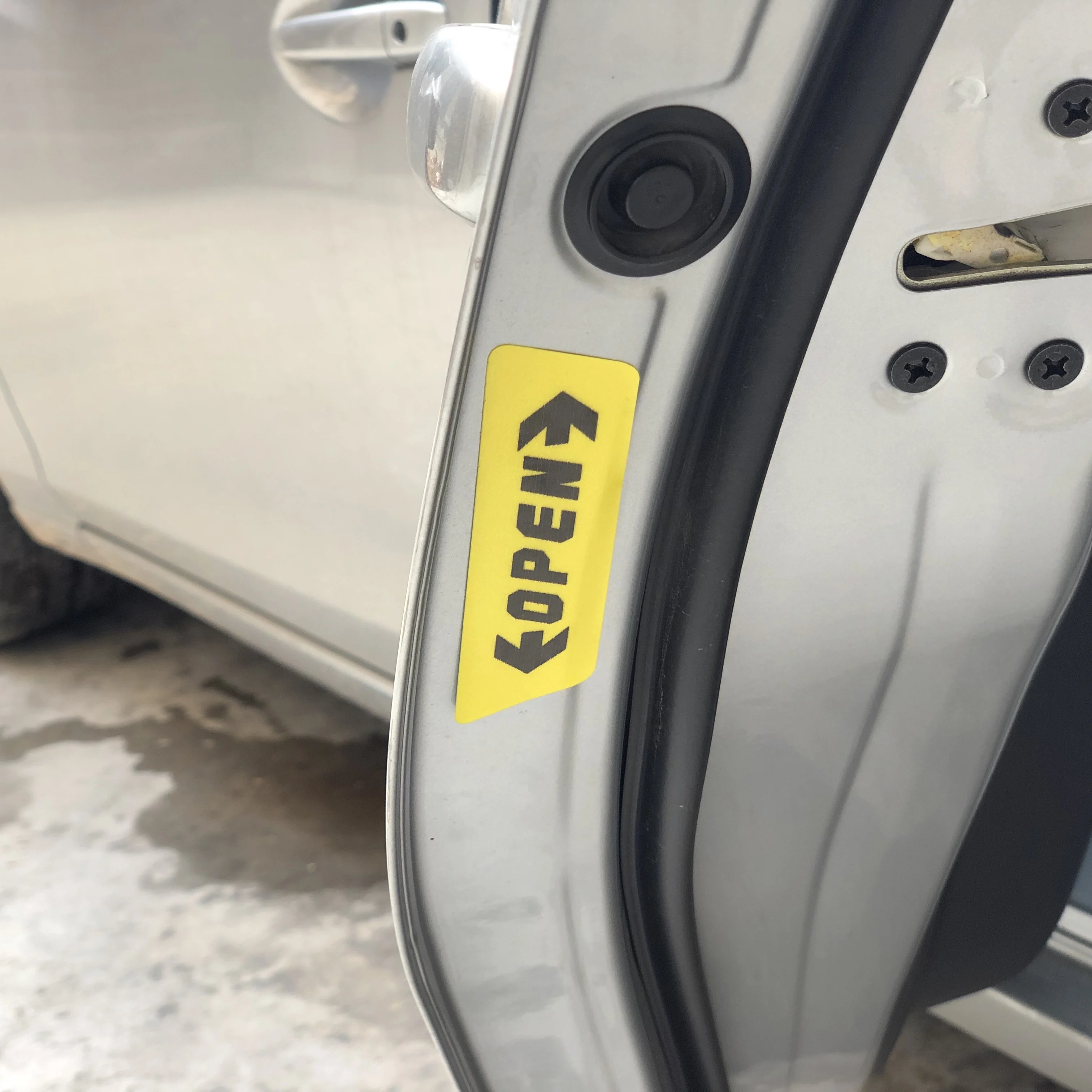 

Car Door Opening Warning Safety Sticker for Maserati GranTurismo Ghibli Levante Quattroporte GranCabrio Alfieri