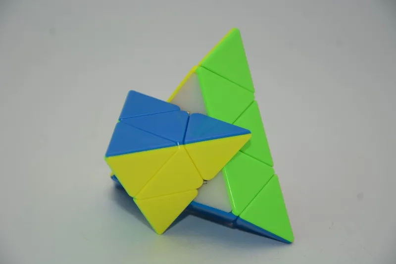 3704545558_330178100
