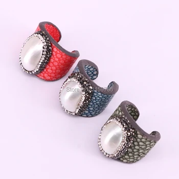 

Wholesale 10Pcs Multi color Fishskin Leather Natural Shell with Crystal rhinestone paved Rings