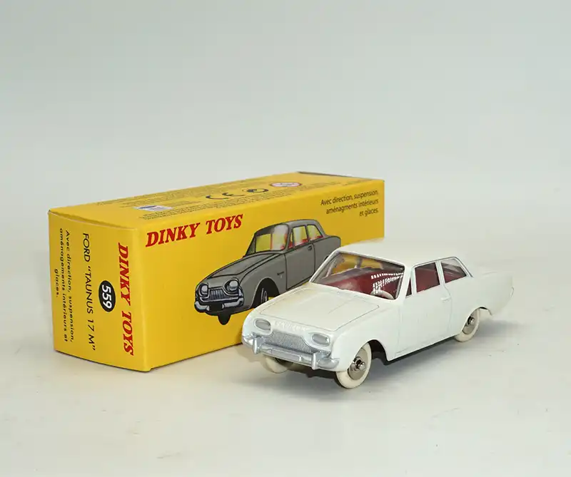 DeAgostini 1:43 Dinky toys 559 Ford Taunus 17M Diecast Models Collection