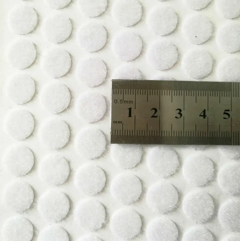13 мм(1/2 дюйма) диаметр монеты, 1000 комплектов, липкий назад само точек крепления. Клей круглый крюк и петля, 2 г бренд