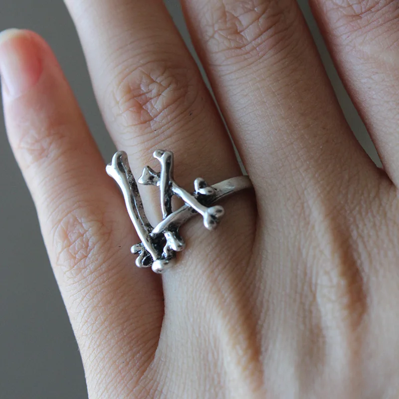 

Wholesale 10PC Fashion Bone Combination "LA" Rings European And American Style Restoring Ancient Ways Mens Rings