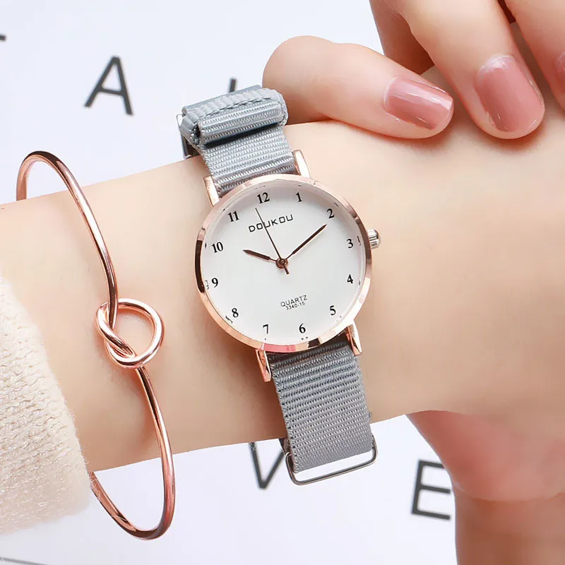 

Fashion Small Dial Luxury Gold Women Watches Nylon Strap Bracelet Quartz Wristwatch Brand Casual Ladies Dress Clock For Women