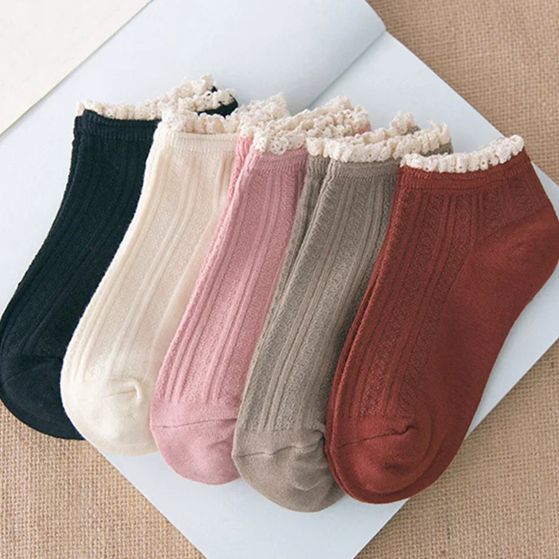 Кружевные женские мягкие удобные носки Harajuku/ г. Милые стильные хлопковые повседневные короткие носки ярких цветов с закрытым носком для девочек