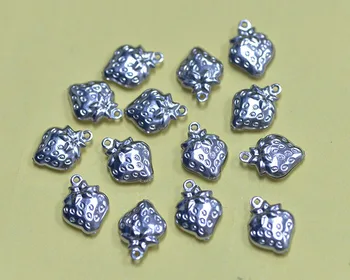 

11*15mm Hollow Strawberry Shaped Pendant Charms Tags Stainless Steel Fashion Jewelry Accessories DIY Crafts Findings