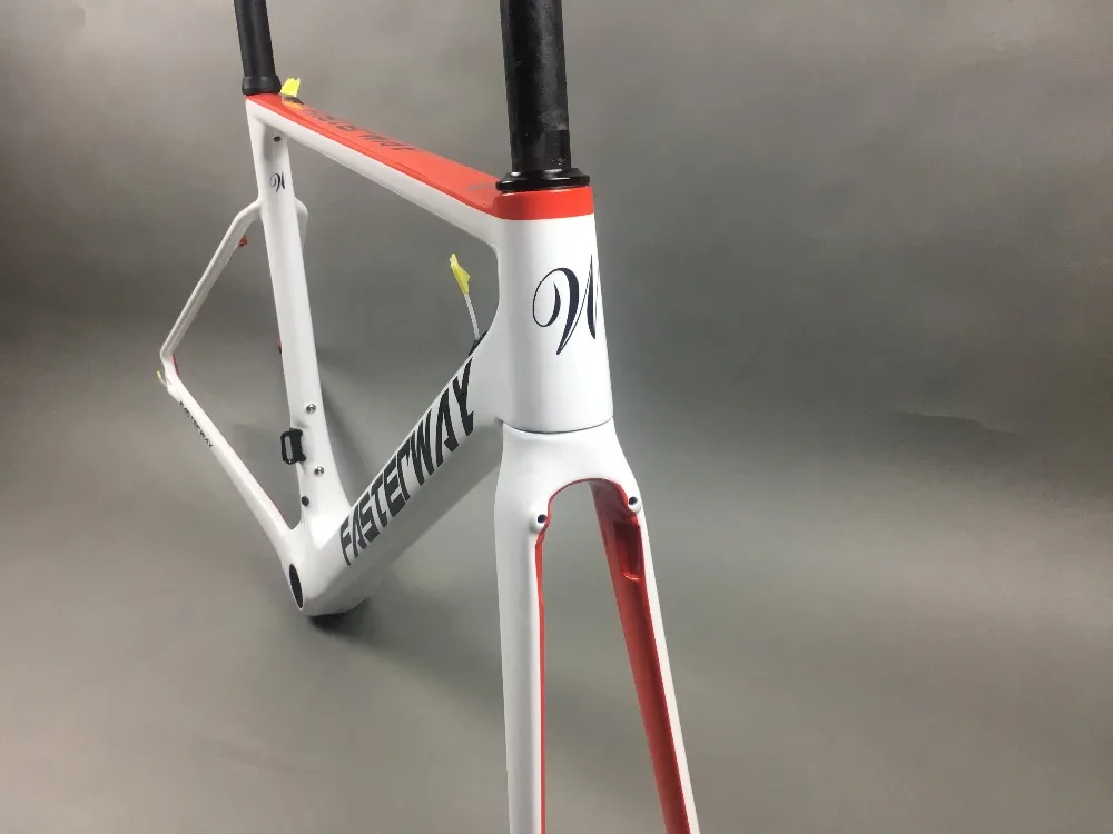 Cheap white red with black  FASTERWAY classic carbon road frameset UD weave carbon bike frame:Frameset+Seatpost+Fork+Clamp+Headset 107