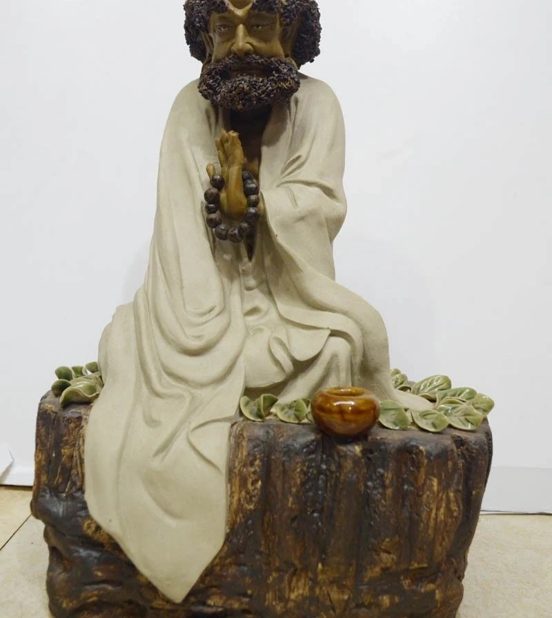 

Tibet Painted Pottery Porcelain Chanting Dharma Damour Bodhidharma Buddha Statue