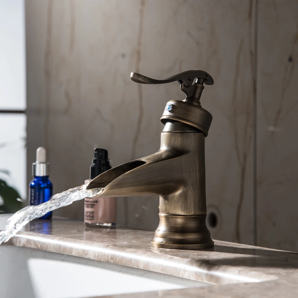 European antique bathroom sink basin faucet retro Single hole basin faucet vintage Brass water tap hot and cold Mci2