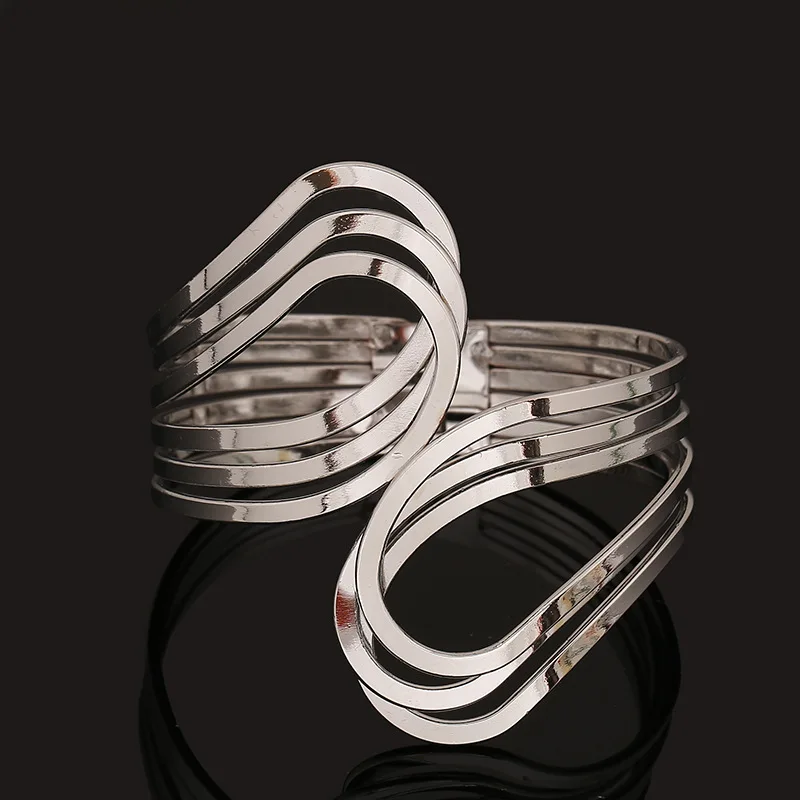 1963538049_1777934208