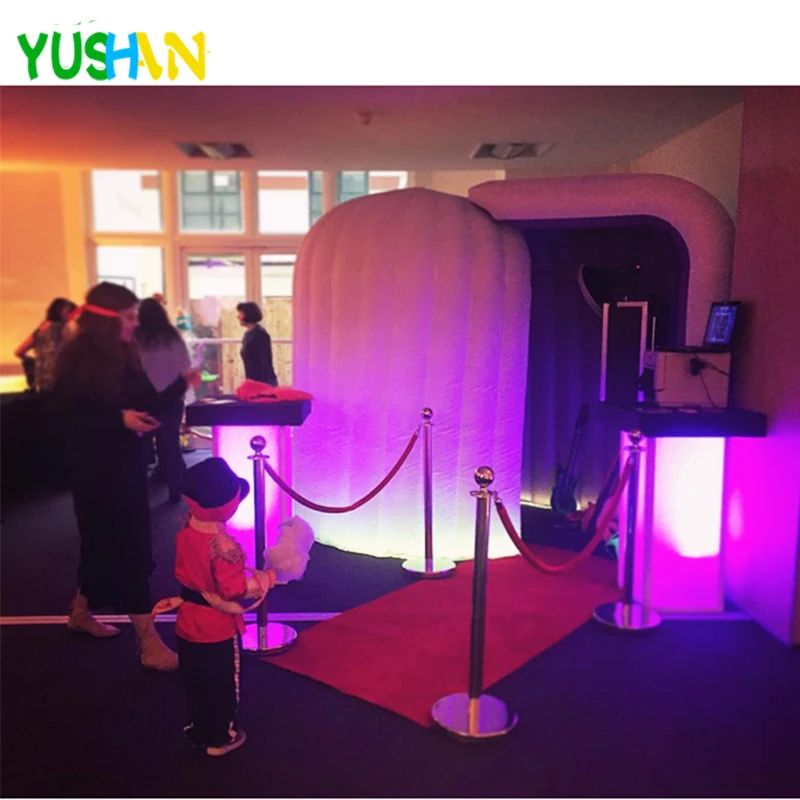 Inside Black dome booth 05