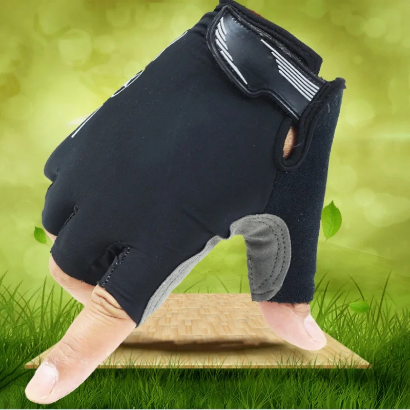 

Outdoor Sports Men And Women Sunscreen Anti-skid Riding Half Finger Gloves A Pair Of Breathable Protective Sunscreen Gloves