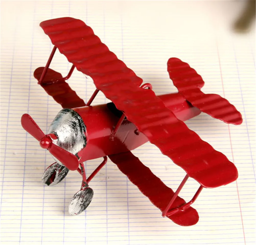 Винтажная металлическая модель самолета Детские игрушки Железный ретро самолет планер биплан подвеска модель самолета игрушка случайная Фотография реквизит