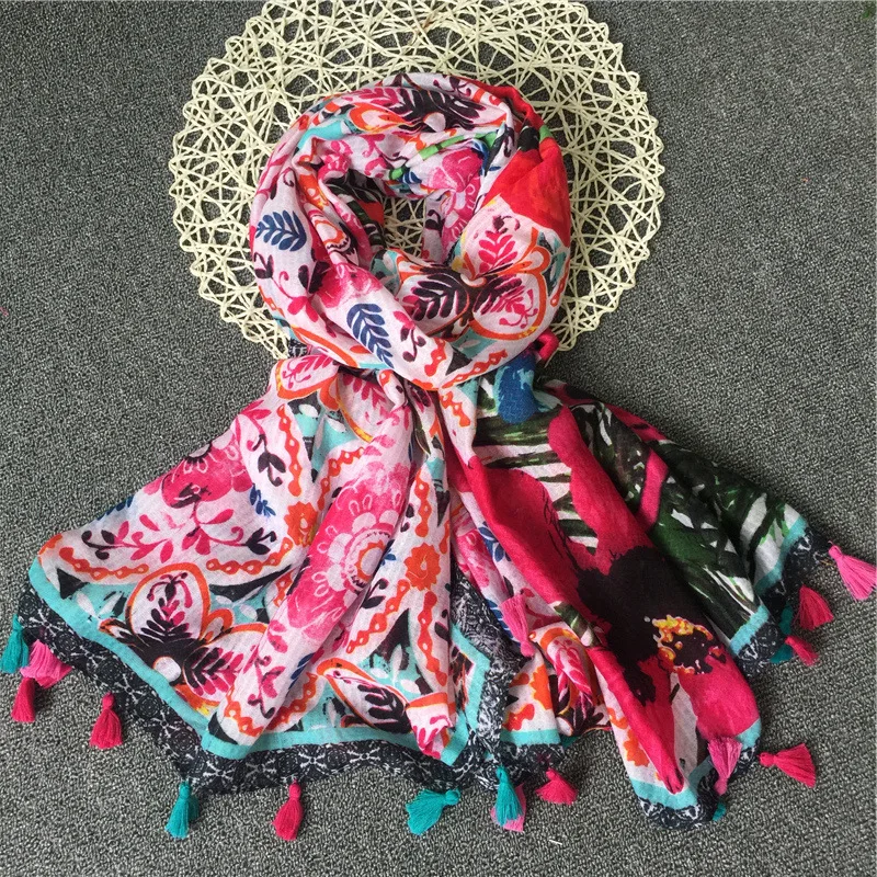 女性のためのエレガントなシルクスカーフ新しい夏のファッション綿とリネンの花のモチーフタッセル女性のための