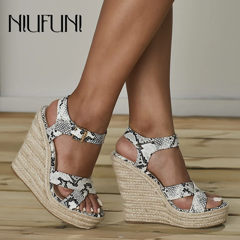 

Plus Size 35-42 Sexy Snake Pattern Wedge Gladiator Women's Sandals Waterproof Platform Buckle High Heels Hemp Rope Roman Shoes