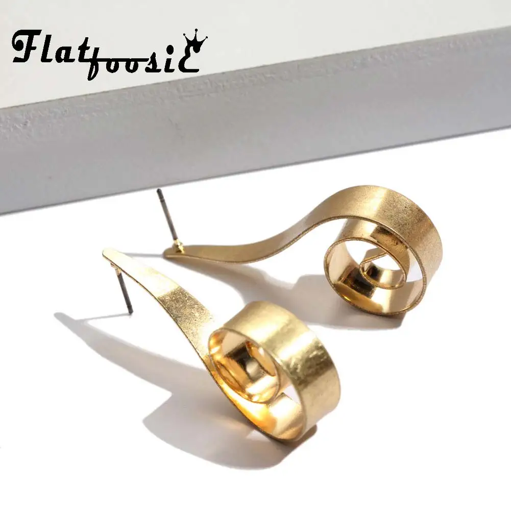 

Flatfoosie New Design Golden Stud Earrings 2018 Punk Retro Spiral Twisted Long Vintage Earring Ethnic Fashion Jewelry For Women