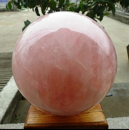 

A 331NATURAL ROSE QUARTZ CRYSTAL SPHERE BALL HEALING (0601)