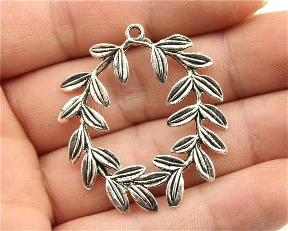 WYSIWYG 3pcs 41x36mm Pendant Olive Branch Olive Branch Circle Charm