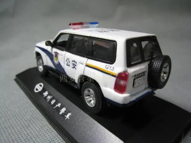 J-коллекция 1:43 Nissan Patrol сплав модель автомобиля литья под давлением металлические игрушки подарок на день рождения для детей мальчик