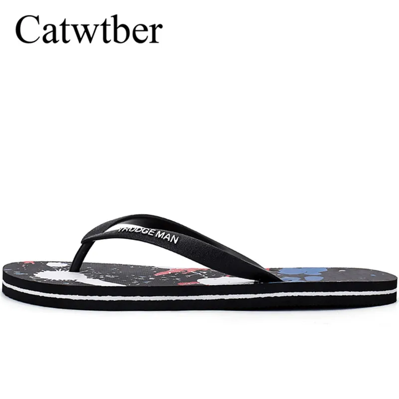 

Catwtber New Summer Men Shoes Fashion Mens Flip Flops Anti-slip Men Casual Shoes Beach Slippers Outdoor Beach Graffiti Sandalias