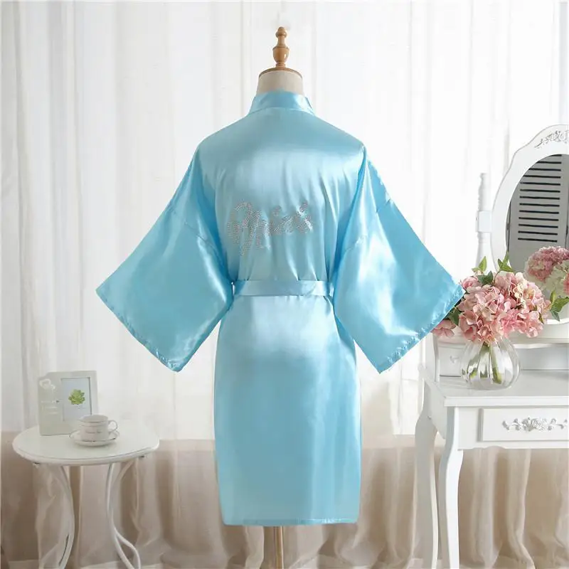 Со стразами косметический Одежда Свадебные халат кимоно из вискозы пижамы Глубокий v-образная Пижама Туалетная Ванна платье спа ночная рубашка - Цвет: Light Blue A