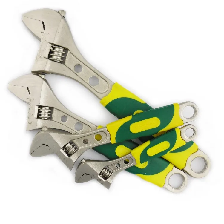 Intermediate tool plastic handle wrench adjustable wrench to live on